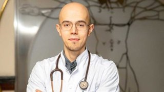Д-р Страхил Василев: Всеки, който е мотивиран да бъде добър лекар и да се развива в България, може да го направи